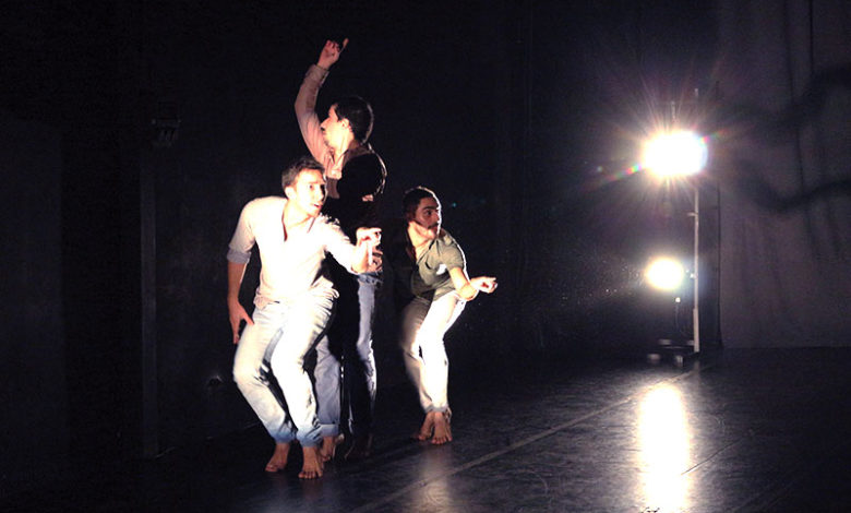 Quiénes de Alberto Almazán