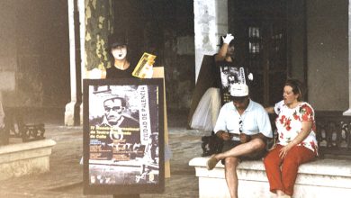 Hombre anuncio Muestra Todoteatro Palencia Artezblai