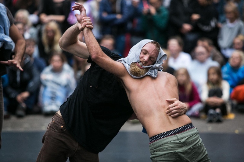 'Asuelto' de HURyCAN © Karol Stanczac artezblai